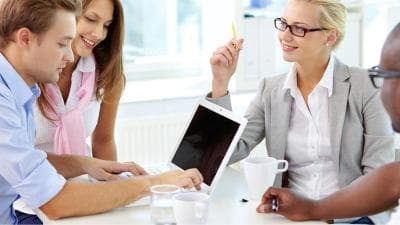 Tiếng Anh Giao Tiếp Căn Bản Trong Đời Sống Và Nơi Làm Việc - Harmony Tú